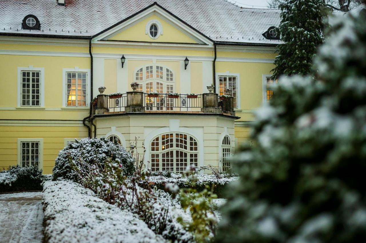 Szidonia Castle Hotel Röjtökmuzsaj Екстериор снимка