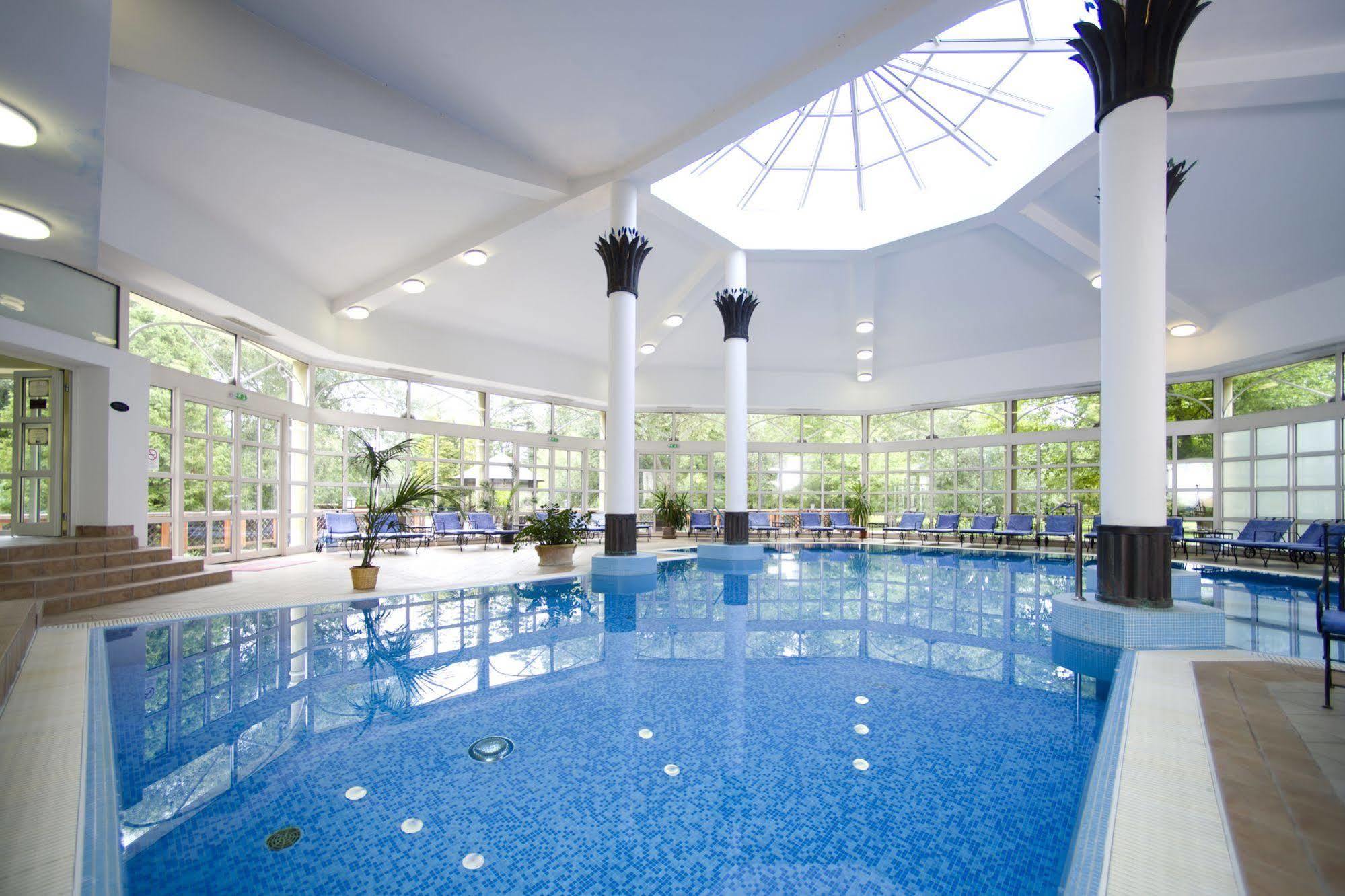 Szidonia Castle Hotel Röjtökmuzsaj Екстериор снимка